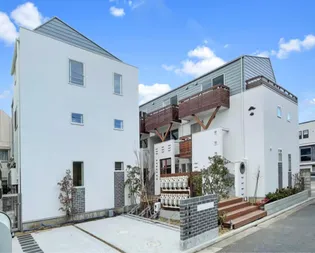 SILVERADO方南町【1階】の外観