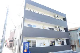 カサデリオ【1階】の外観