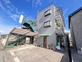 グリーンパレス【2階】の外観