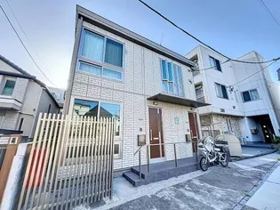 ヴィルヌーヴ イースト【2階】の外観