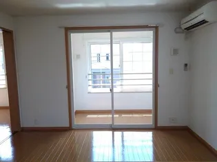 フリッシュVI【2階】の居間