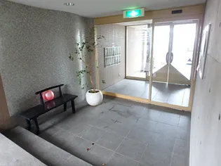 コートエスタ【1階】の地図