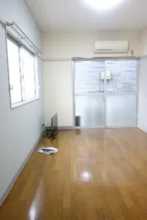 メゾンド 雅【1階】の居間