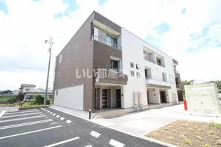 アヴニールの画像