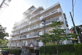 UR白鳥パークハイツ神宮西【3階】の外観