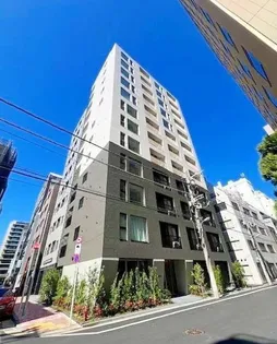 東京都中央区新富1【マンション】の外観