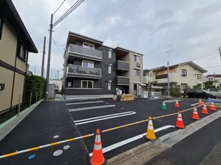 セステナリー西ノ内【1階】の外観