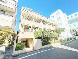 メゾン・ド・エリス【1階】の外観