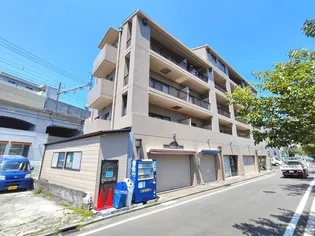 コ-ラルハイムピア横浜【4階】の外観