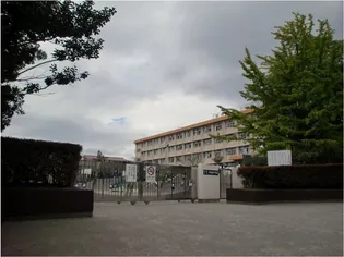 サンステージ綾【2階】の周辺