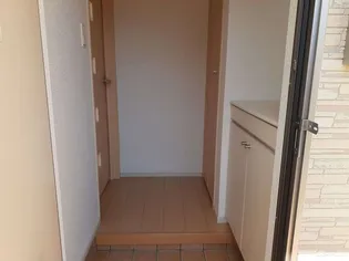 ミューズB【1階】の玄関