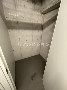 代沢レジデンス【1階】の地図