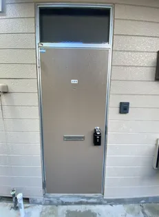 国見パーソナルII【2階】の玄関