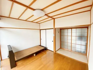 国見パーソナルII【2階】の居間