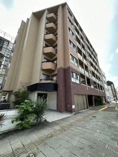 Apartment Grus Okamachi【3階】の外観