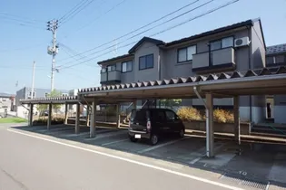 クリスタルハイツ A【1階】の外観