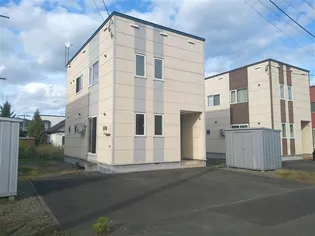 芦別市本町貸家の外観