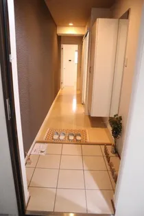 HARU-SARA【2階】の玄関