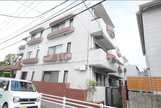 ハイツ浦安【1階】の外観