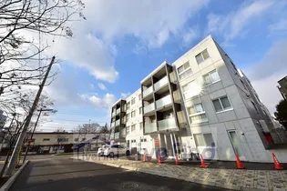 フォルトゥーナ学園前の画像