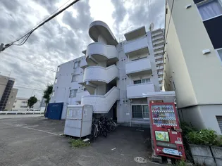 アヴニール【3階】の外観