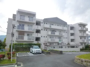 東山台ハイツ205号棟【1階】の外観