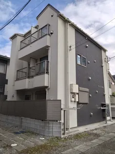 サンメゾン中山【2階】の外観