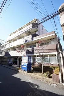 プレール・ドゥーク東新宿【1階】の外観