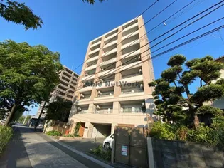 スプランドゥール新屋敷【2階】の外観