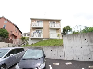 アシネスの外観