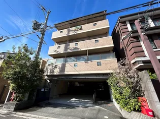 Raffine御所西【1階】の外観