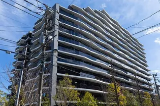 東京都北区東十条3【マンション】の外観