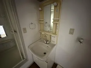 シティハウス泉崎【1階】の内装