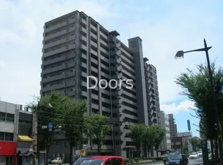 岡山県岡山市北区中山下2【マンション】の外観