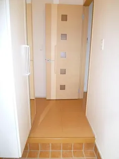 カーサ・ローズマリー【1階】の玄関