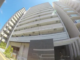 大阪府吹田市江坂町1【マンション】の外観