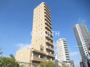 クローバー六本木【4階】の外観