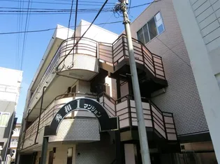 秀和Iマンション【1階】の外観