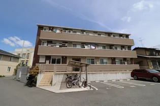 イル ヴィラージュ A棟の画像