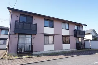 メゾン・クレージュB棟【1階】の外観