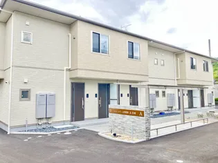 シャーメゾン上河原西 B棟【1階】の外観