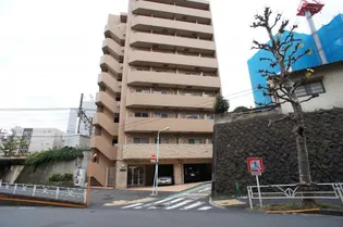 スカイコート代々木【7階】の外観