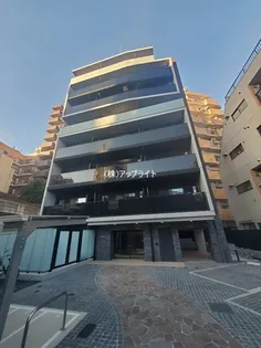 ルネサンスコート東新宿【7階】の外観