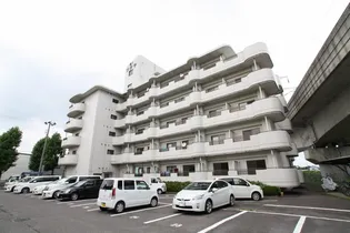 バースランド安積【3階】の外観