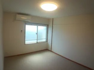 コーラルリーフ【2階】の居間