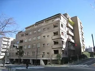 東京都港区六本木4【マンション】の外観