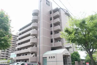 ファミーユ中山の画像