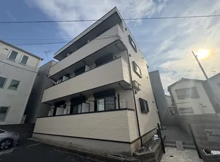 Pine Avenue【2階】の外観