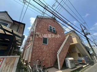 バレンシア【1階】の外観