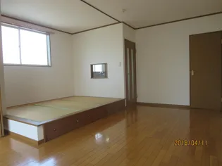 ジュネス本小路【1階】の居間